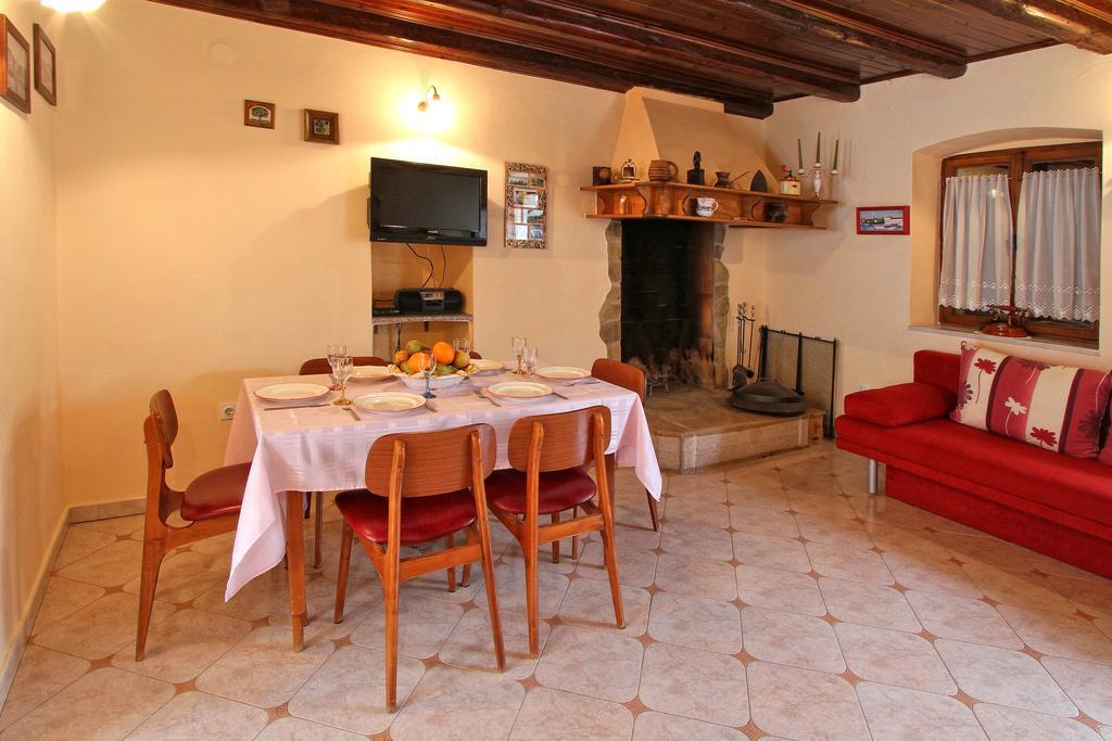 Holiday Home Marko Funtana Exterior photo
