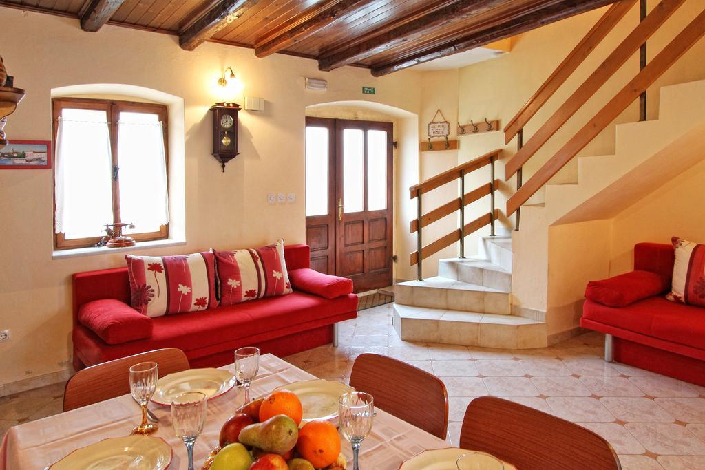 Holiday Home Marko Funtana Exterior photo