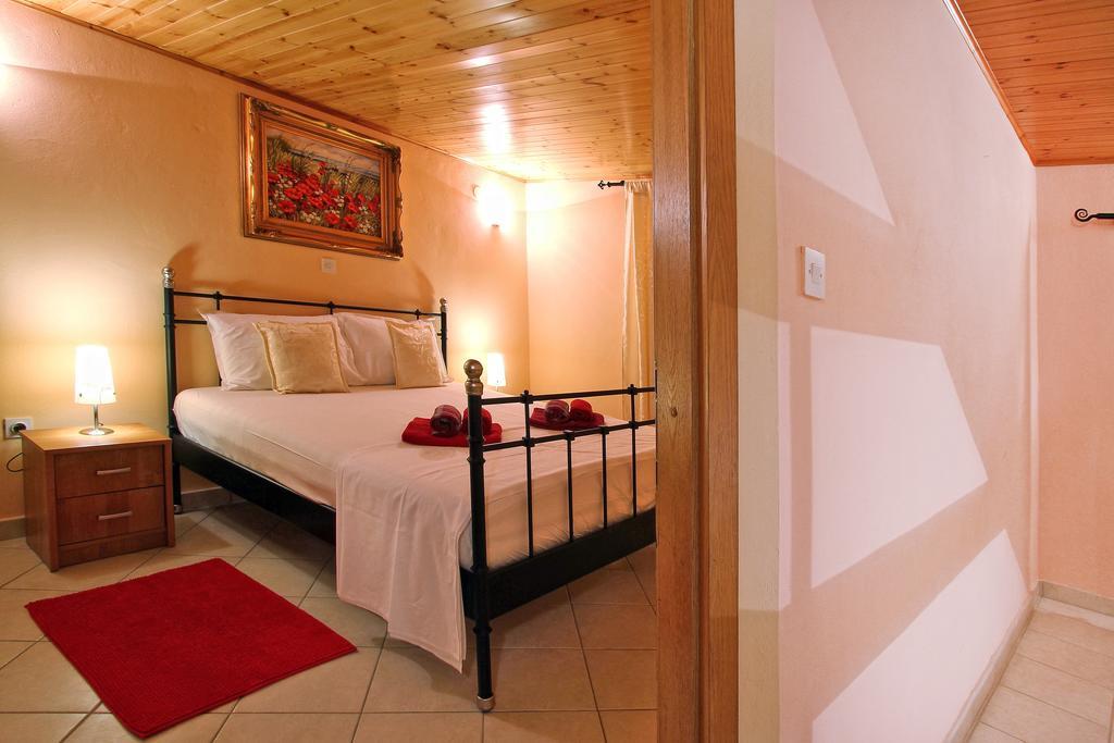 Holiday Home Marko Funtana Exterior photo